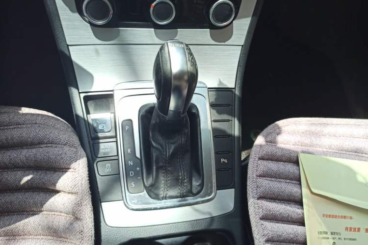 Used Volkswagen Magotan 2013 1.8TSI Premier Model Gear Lever