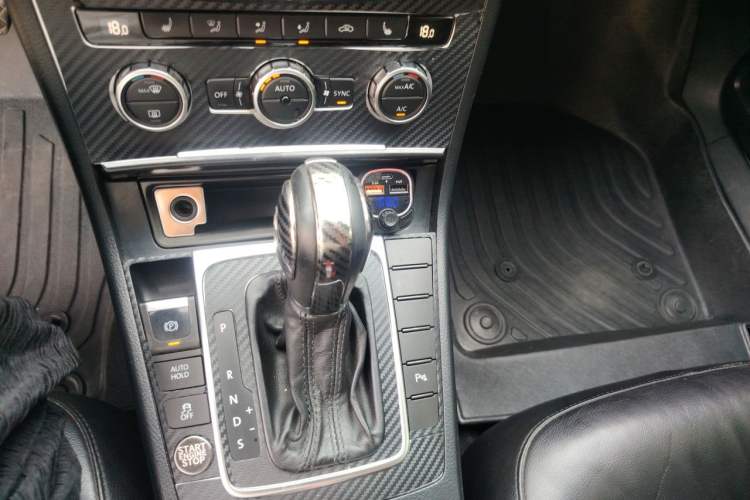 Used Volkswagen Magotan 2013 1.8TSI Luxury Model Gear Lever