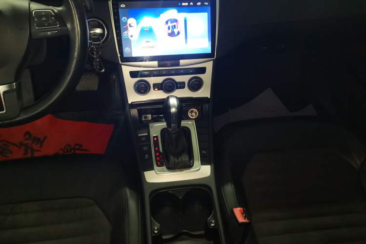 Used Volkswagen Magotan 2013 1.8TSI Luxury Model Gear Lever