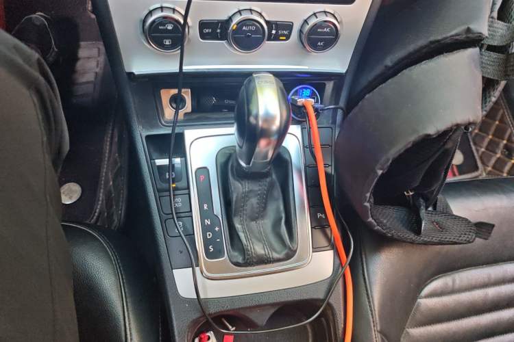 Used Volkswagen Magotan 2013 2.0 TSI Luxury Model Gear Lever