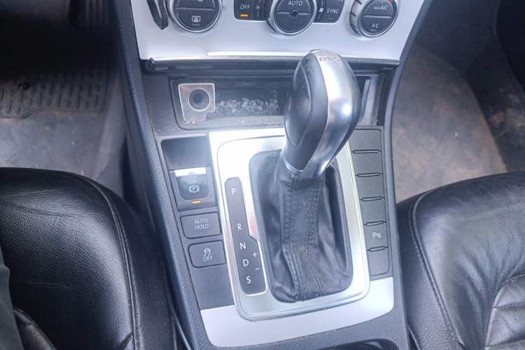 Used Volkswagen Magotan 2013 1.8TSI Luxury Model Gear Lever