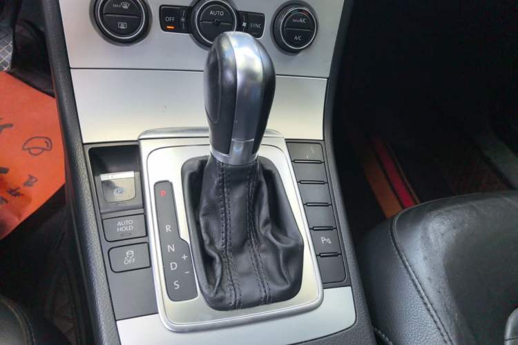 Used Volkswagen Magotan 2013 1.8TSI Luxury Model Gear Lever