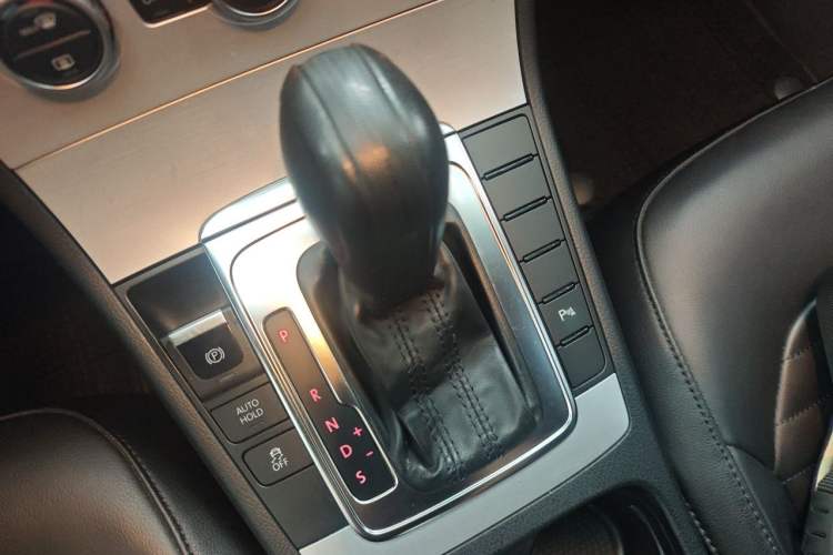Used Volkswagen Magotan 2013 1.8TSI Luxury Model Gear Lever