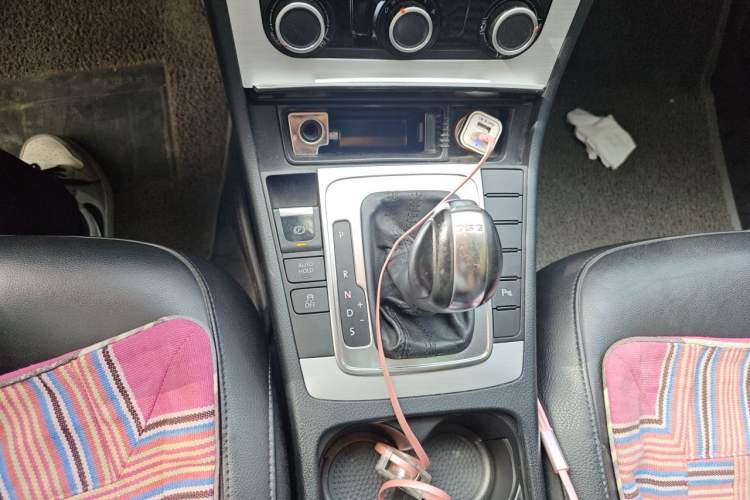 Used Volkswagen Magotan 2013 1.8TSI Premier Model Gear Lever
