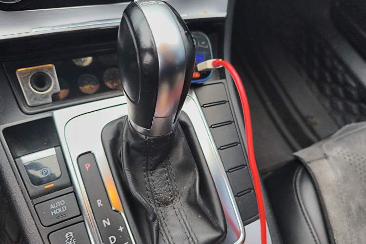 Used Volkswagen Magotan 2013 1.8TSI Comfort Model Gear Lever