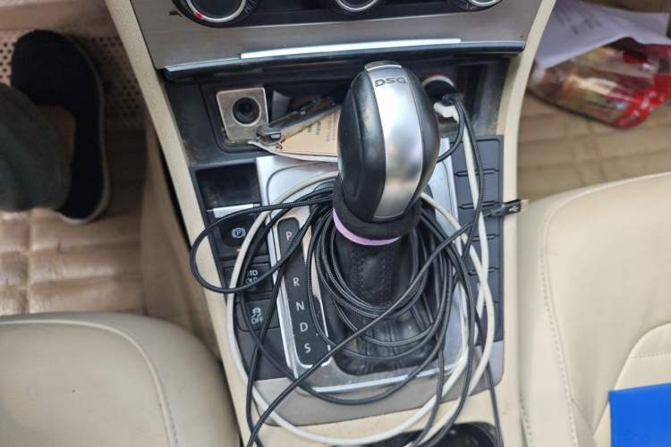 Used Volkswagen Magotan 2013 1.8TSI Premier Model Gear Lever
