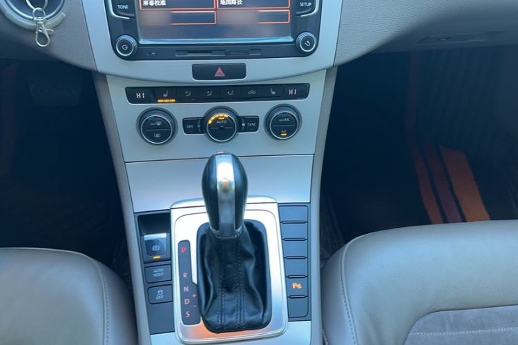 Used Volkswagen Magotan 2013 1.8TSI Luxury Model Gear Lever