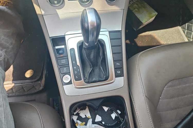 Used Volkswagen Magotan 2013 2.0 TSI Ultimate Model Gear Lever