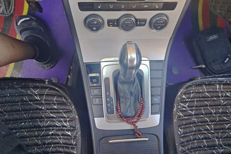 Used Volkswagen Magotan 2013 1.8TSI Luxury Model Gear Lever