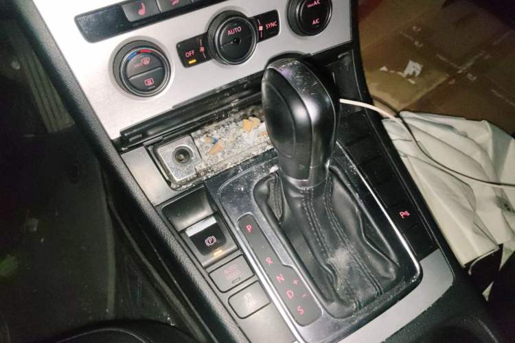 Used Volkswagen Magotan 2013 1.8TSI Luxury Model Gear Lever