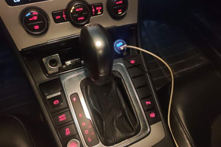 Used Volkswagen Magotan 2013 1.8TSI Prestige Model Gear Lever