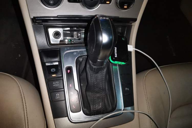 Used Volkswagen Magotan 2013 1.8TSI Luxury Model Gear Lever