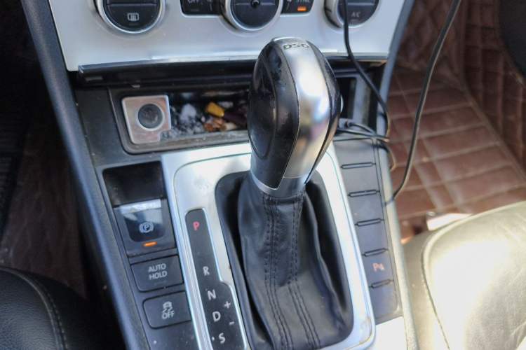 Used Volkswagen Magotan 2013 1.8TSI Luxury Model Gear Lever