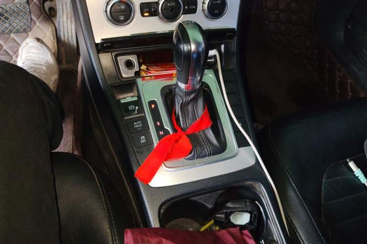 Used Volkswagen Magotan 2013 2.0 TSI Luxury Model Gear Lever