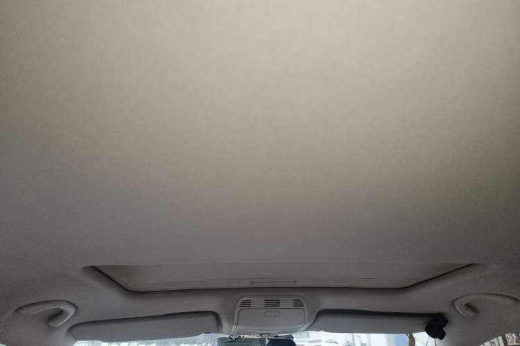 Used Volkswagen Magotan 2013 1.8TSI Luxury Model Headliner