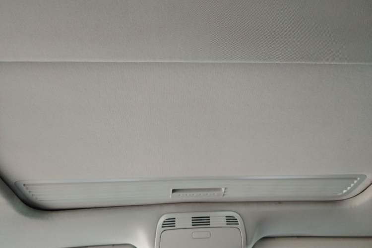 Used Volkswagen Magotan 2013 1.8TSI Luxury Model Headliner