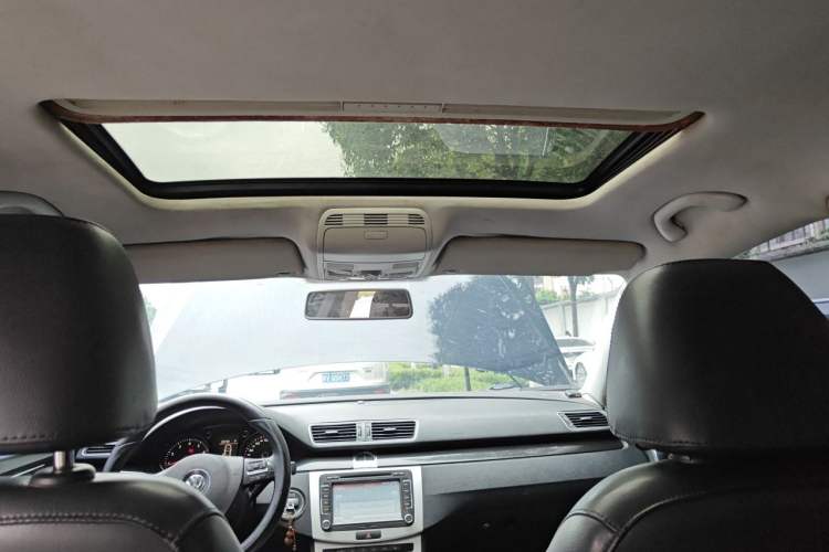Used Volkswagen Magotan 2013 1.8TSI Luxury Model Headliner