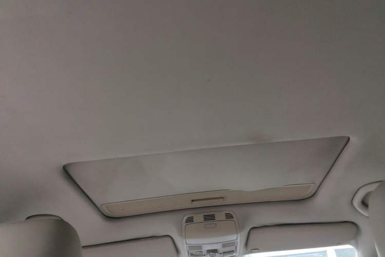 Used Volkswagen Magotan 2013 1.8TSI Premier Model Headliner