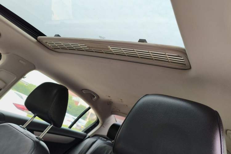 Used Volkswagen Magotan 2013 1.8TSI Premier Model Headliner