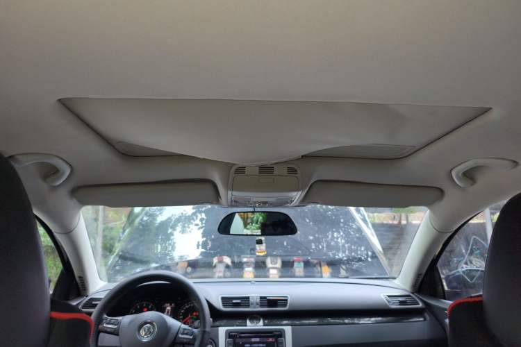Used Volkswagen Magotan 2013 1.8TSI Premier Model Headliner