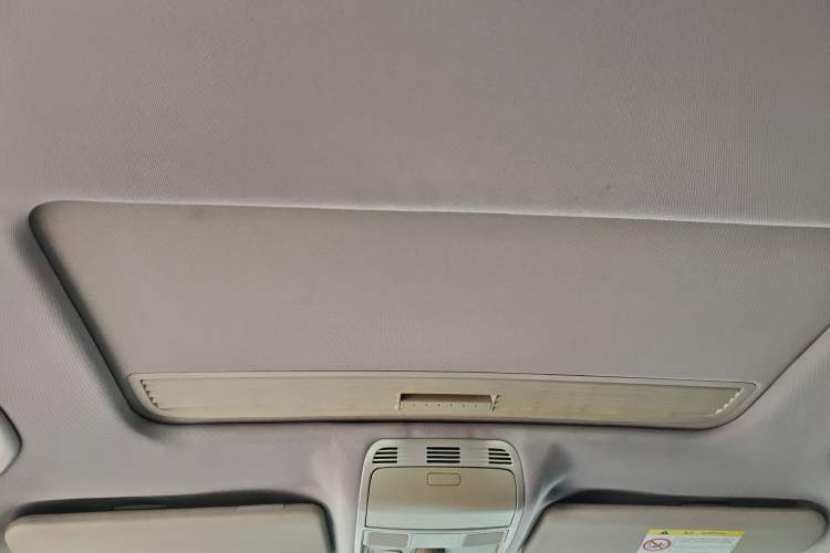 Used Volkswagen Magotan 2013 1.8TSI Luxury Model Headliner