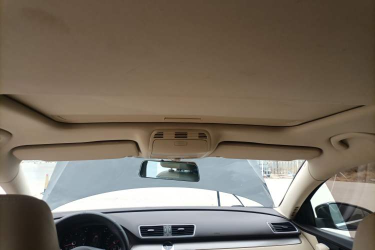 Used Volkswagen Magotan 2013 1.8TSI Premier Model Headliner