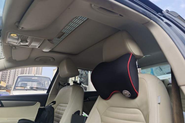Used Volkswagen Magotan 2013 1.8TSI Premier Model Headliner