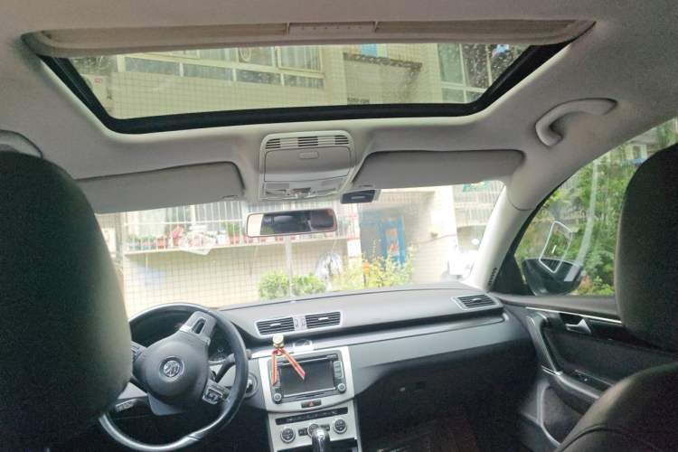 Used Volkswagen Magotan 2013 2.0 TSI Luxury Model Headliner