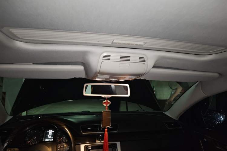 Used Volkswagen Magotan 2013 1.8TSI Prestige Model Headliner