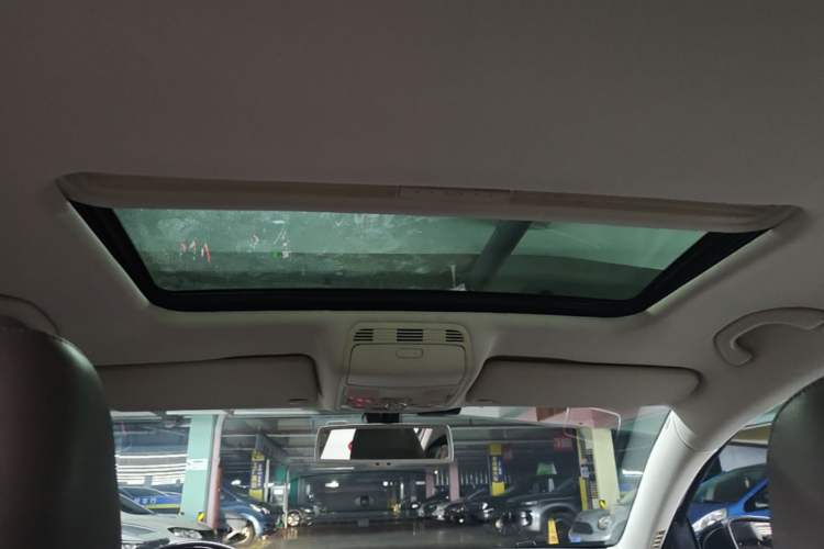 Used Volkswagen Magotan 2013 2.0 TSI Prestige Model Headliner