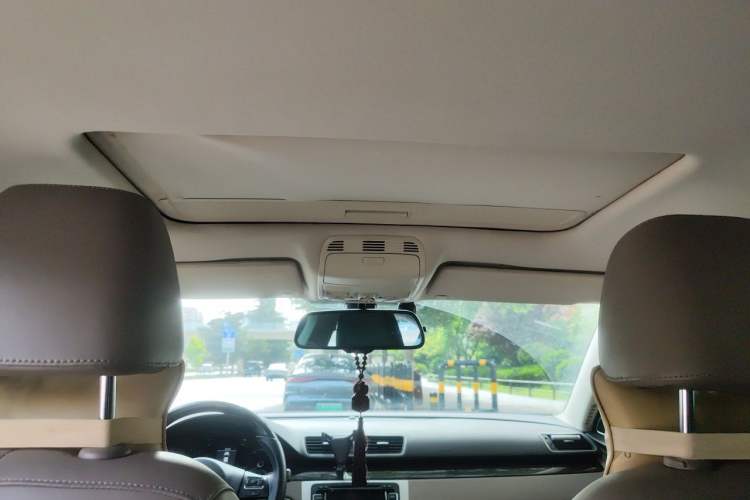 Used Volkswagen Magotan 2013 2.0 TSI Ultimate Model Headliner