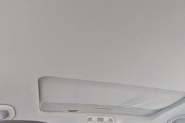 Used Volkswagen Magotan 2013 1.8TSI Luxury Model Headliner