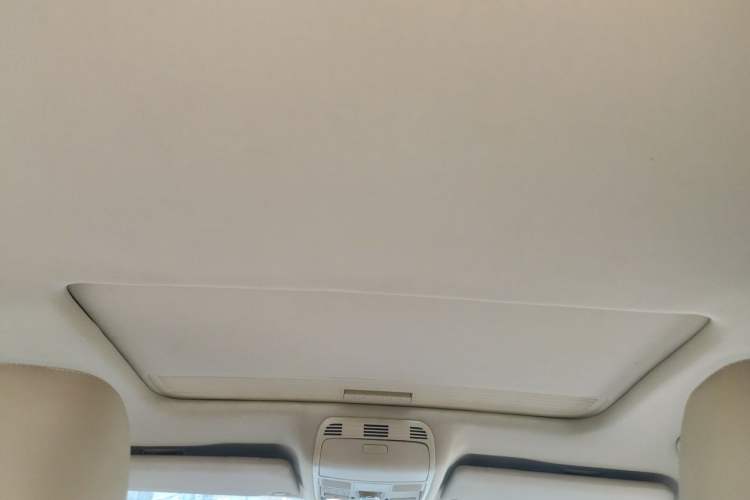 Used Volkswagen Magotan 2013 1.8TSI Luxury Model Headliner