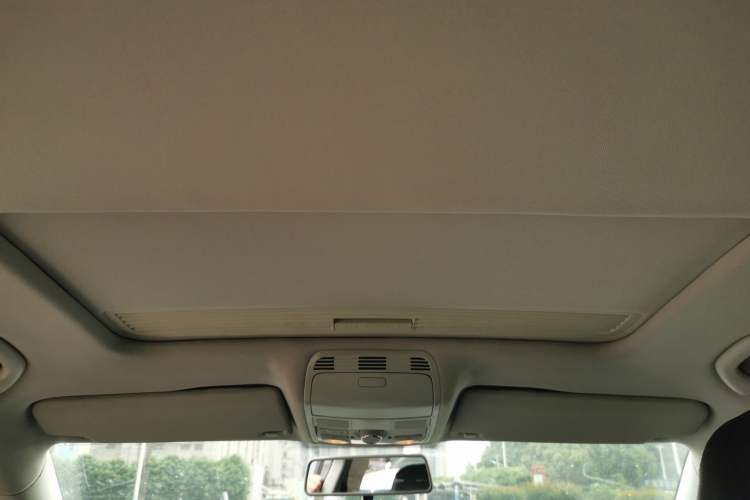 Used Volkswagen Magotan 2013 2.0 TSI Luxury Model Headliner