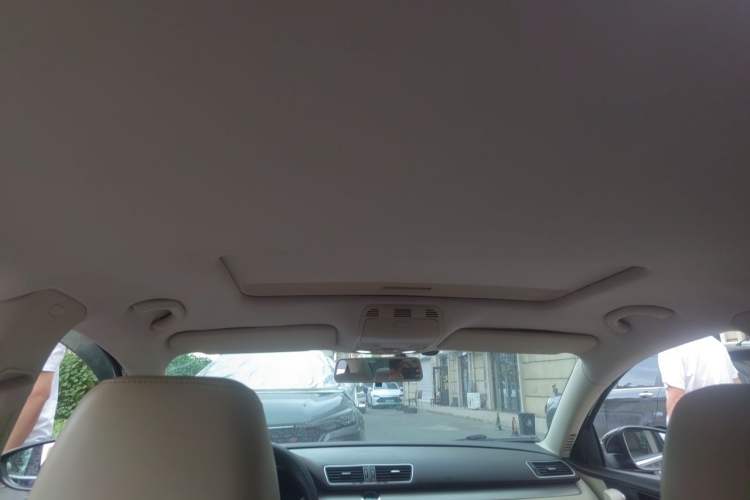 Used Volkswagen Magotan 2013 1.8TSI Premier Model Headliner