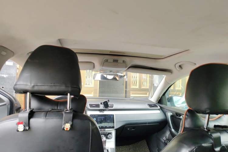Used Volkswagen Magotan 2013 1.8TSI Premier Model Headliner