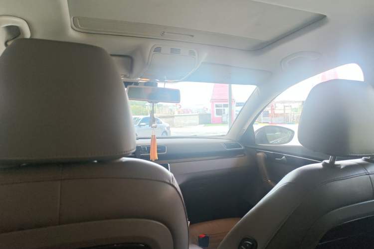 Used Volkswagen Magotan 2013 2.0 TSI Prestige Model Headliner
