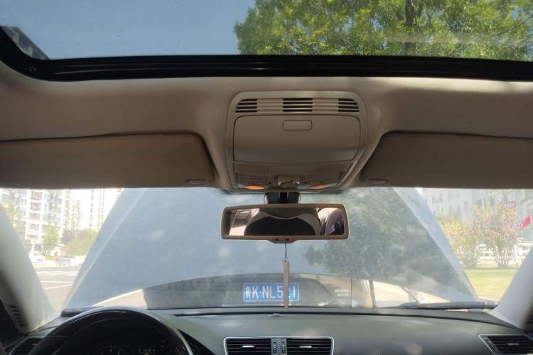 Used Volkswagen Magotan 2013 2.0 TSI Prestige Model Headliner