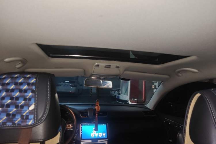 Used Volkswagen Magotan 2013 1.8TSI Premier Model Headliner