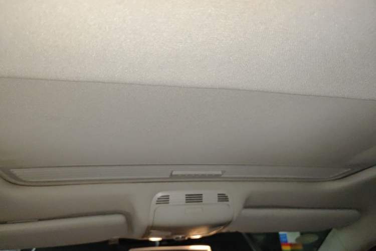 Used Volkswagen Magotan 2013 2.0 TSI Prestige Model Headliner