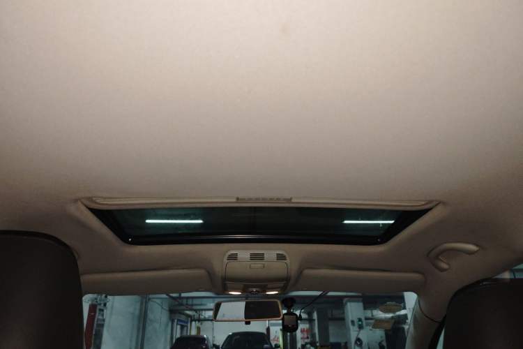 Used Volkswagen Magotan 2013 1.8TSI Premier Model Headliner