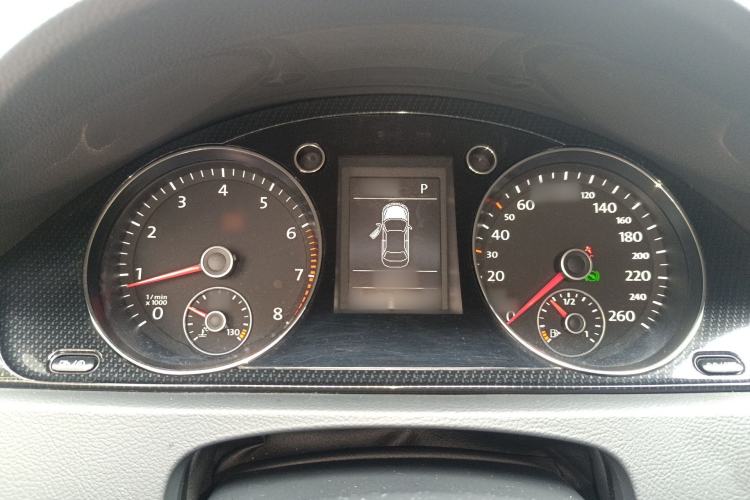 Used Volkswagen Magotan 2013 2.0 TSI Luxury Model Instrument Cluster