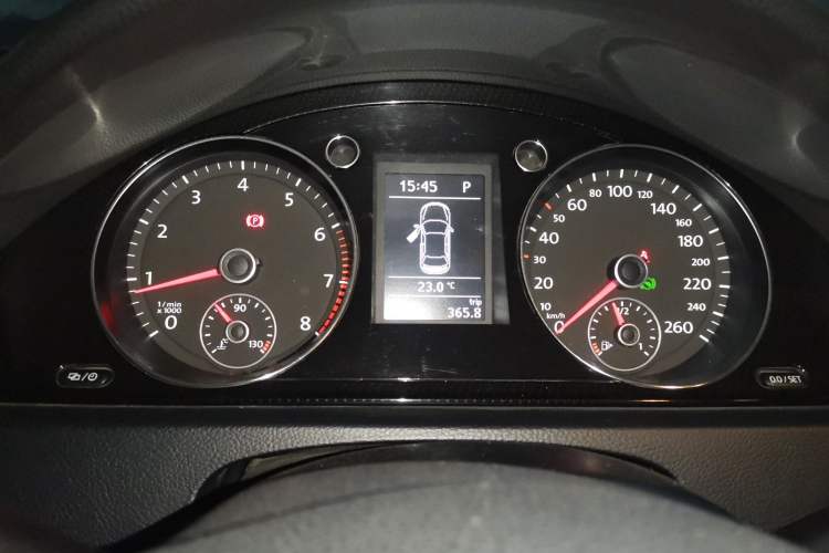 Used Volkswagen Magotan 2013 2.0 TSI Luxury Model Instrument Cluster
