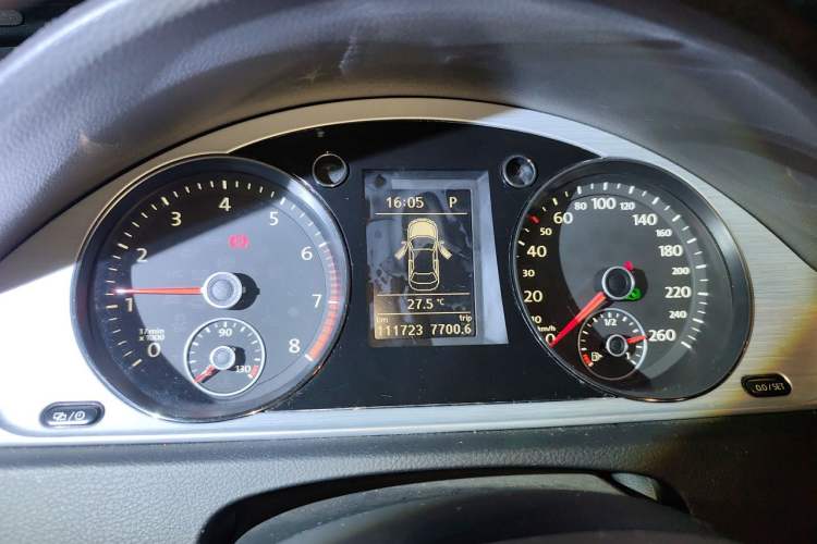 Used Volkswagen Magotan 2013 1.8TSI Premier Model Instrument Cluster