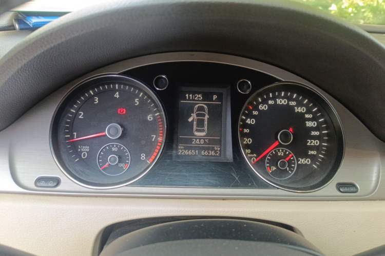 Used Volkswagen Magotan 2013 1.8TSI Luxury Model Instrument Cluster