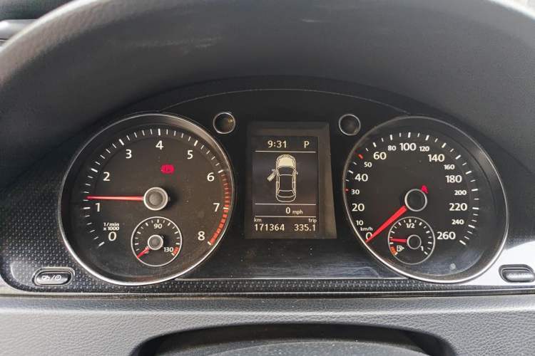 Used Volkswagen Magotan 2013 1.8TSI Luxury Model Instrument Cluster