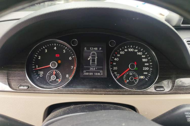 Used Volkswagen Magotan 2013 1.8TSI Prestige Model Instrument Cluster