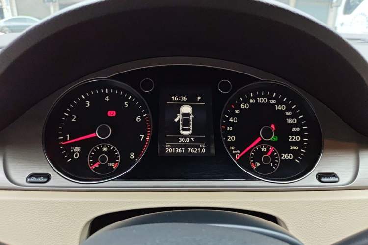 Used Volkswagen Magotan 2013 1.8TSI Luxury Model Instrument Cluster