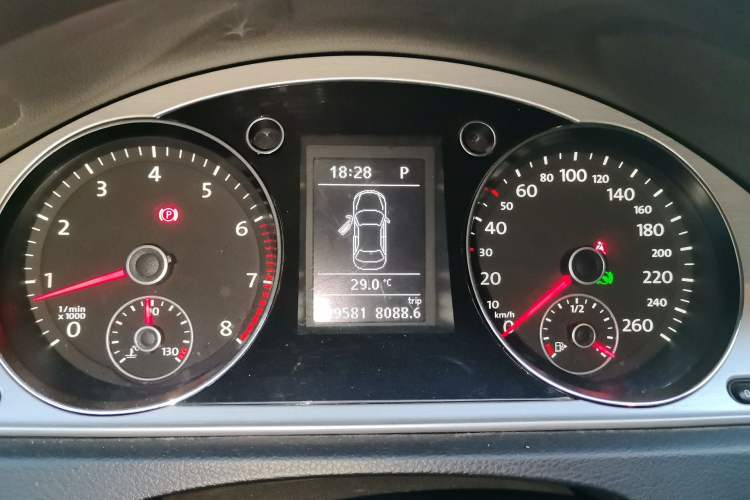 Used Volkswagen Magotan 2013 1.8TSI Premier Model Instrument Cluster