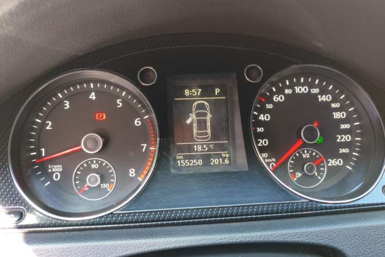 Used Volkswagen Magotan 2013 1.8TSI Luxury Model Instrument Cluster